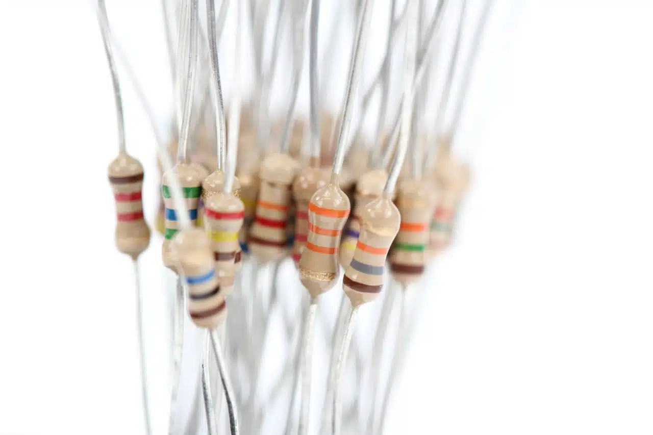 Resistor 4.7 ohm-0.25W